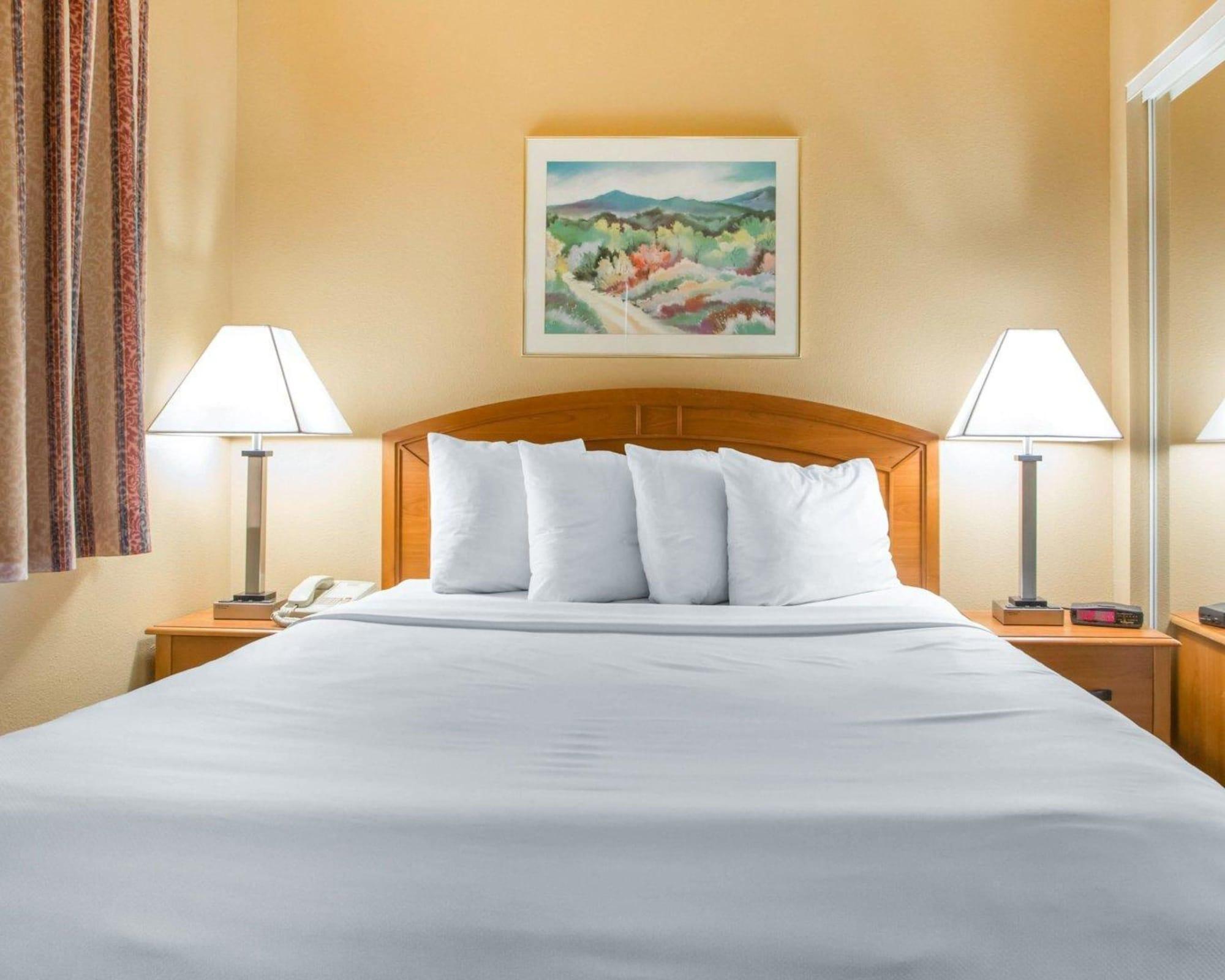 Hawthorn Extended By Wyndham Milwaukee Airport 3*