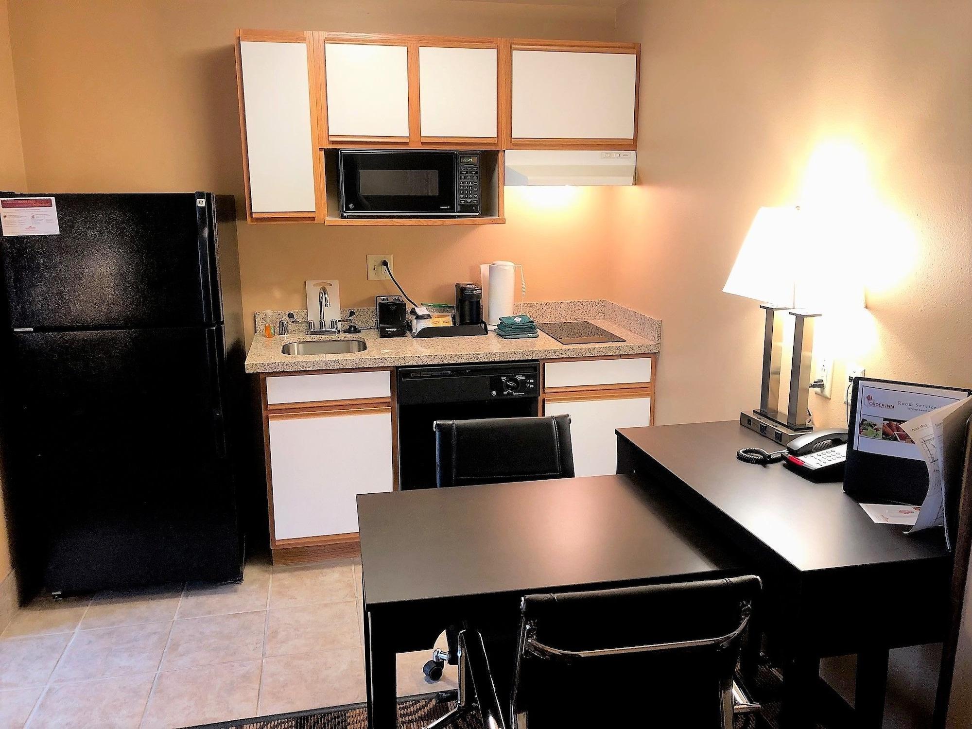 Hawthorn Extended By Wyndham Milwaukee Airport 3*