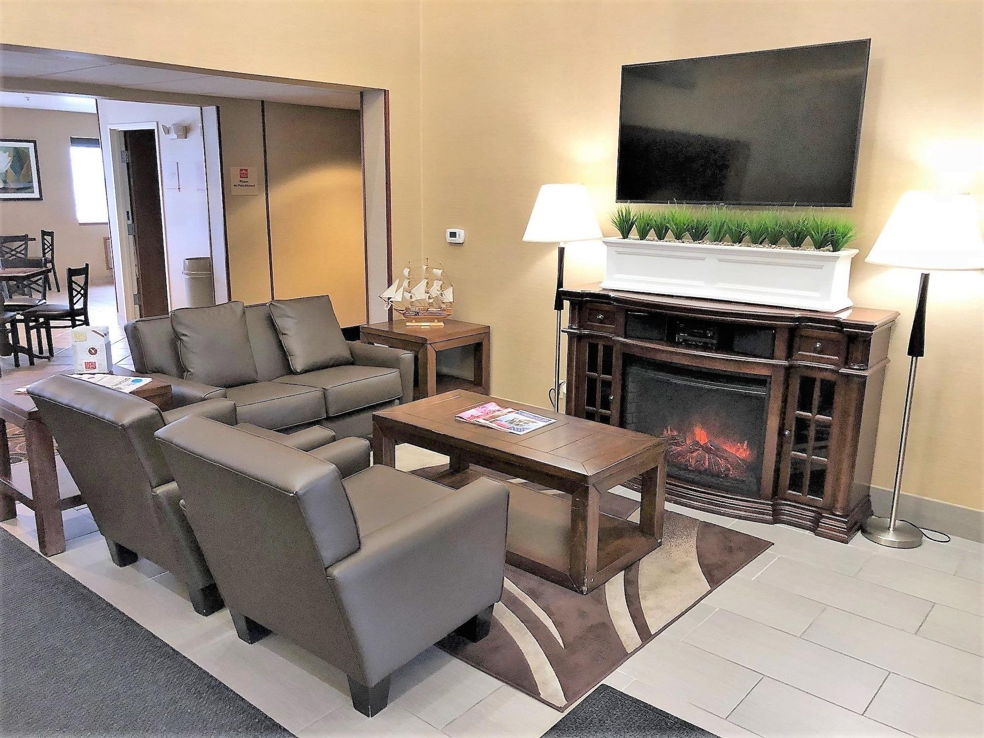 Hawthorn Extended By Wyndham Milwaukee Airport Hotel 3*