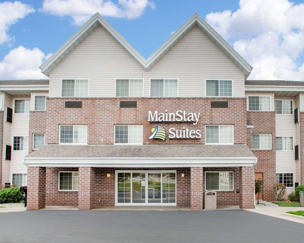 Hawthorn Extended By Wyndham Milwaukee Airport Hotel 3*