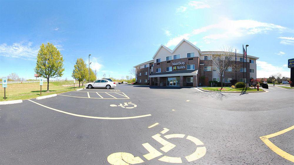 Hawthorn Extended By Wyndham Milwaukee Airport 3*